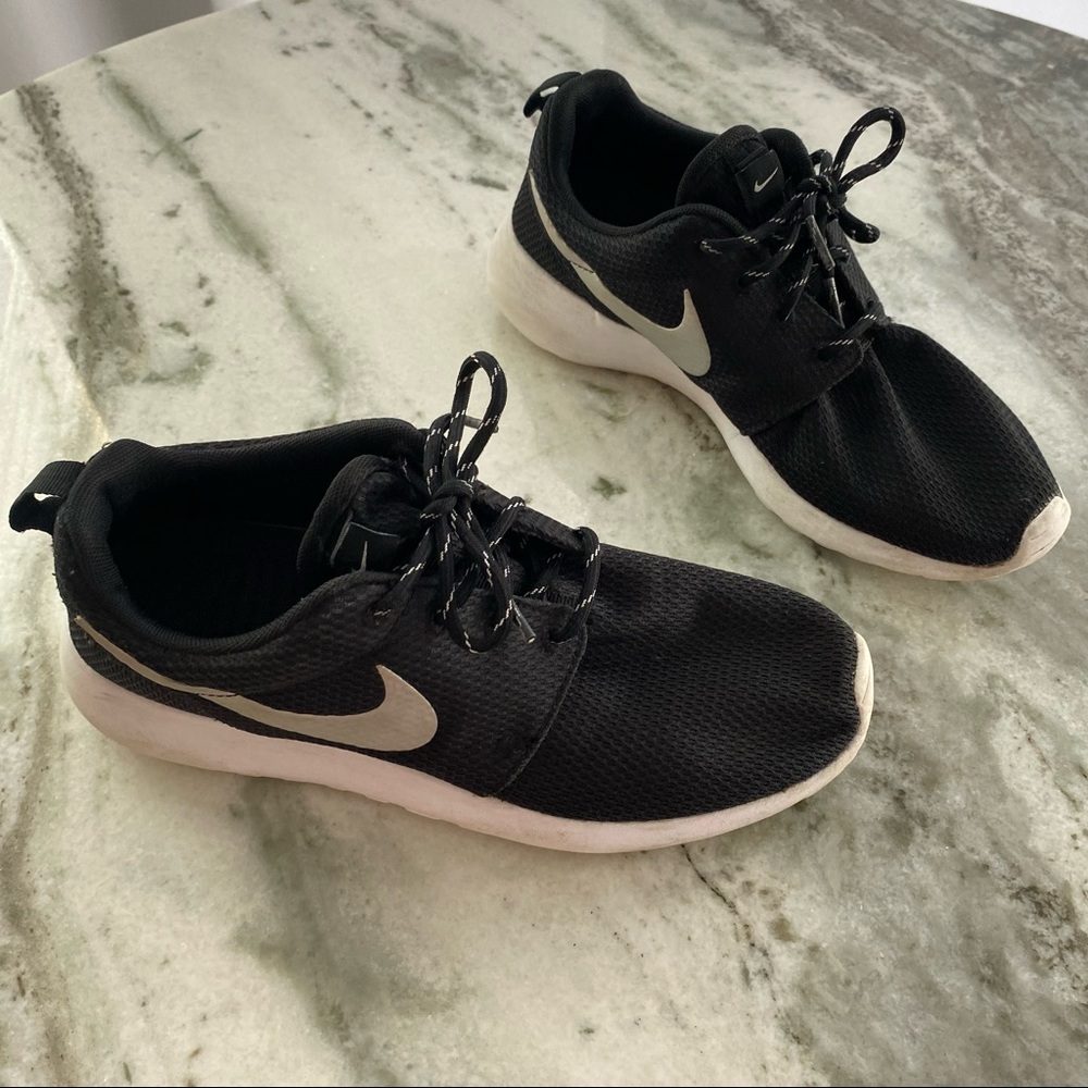 Nike Roshes
